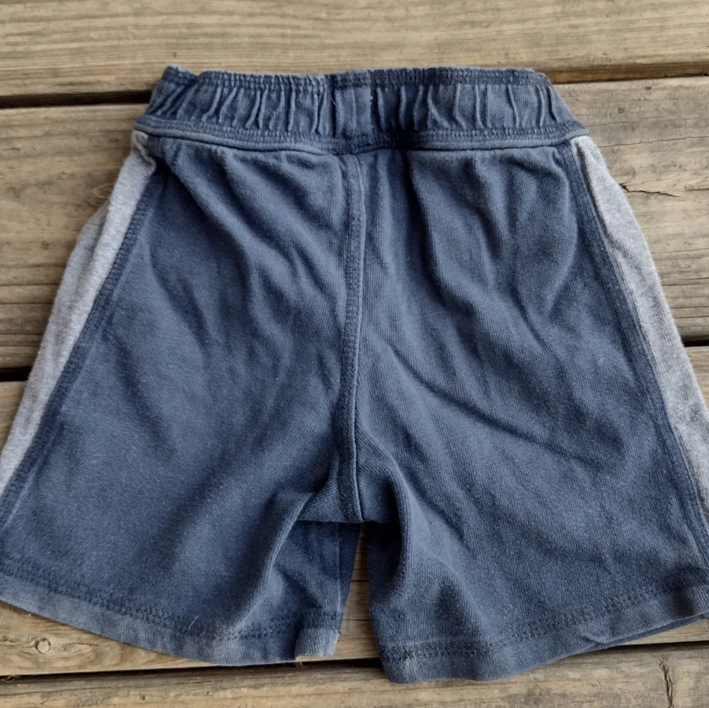 Hh)  Old Navy Toddler Boys Shorts | Size 2T